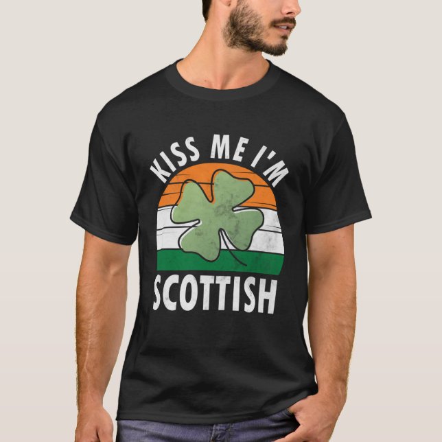 Camiseta Kiss Me I m Scottish Saint Patrick s Day 1 (Frente)