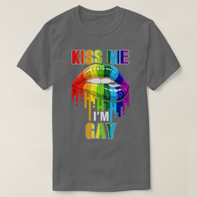 Camiseta Kiss Me Im Gay Homosexual Pride LGB  (Frente do Design)