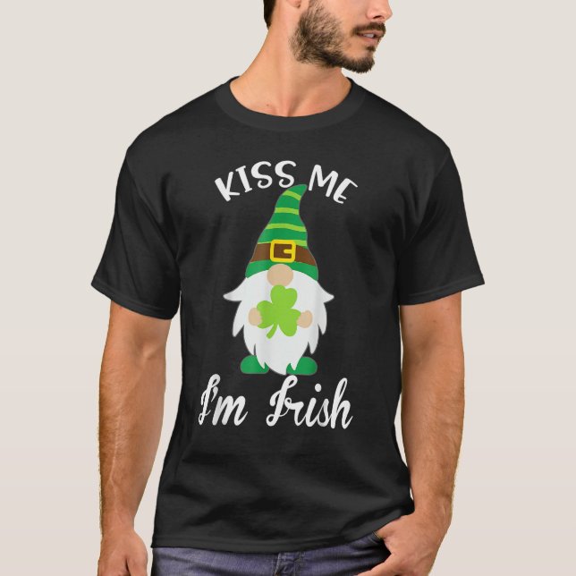 Camiseta Kiss Me I'm Irish Gnome Shamrock C Saint Patrick D (Frente)