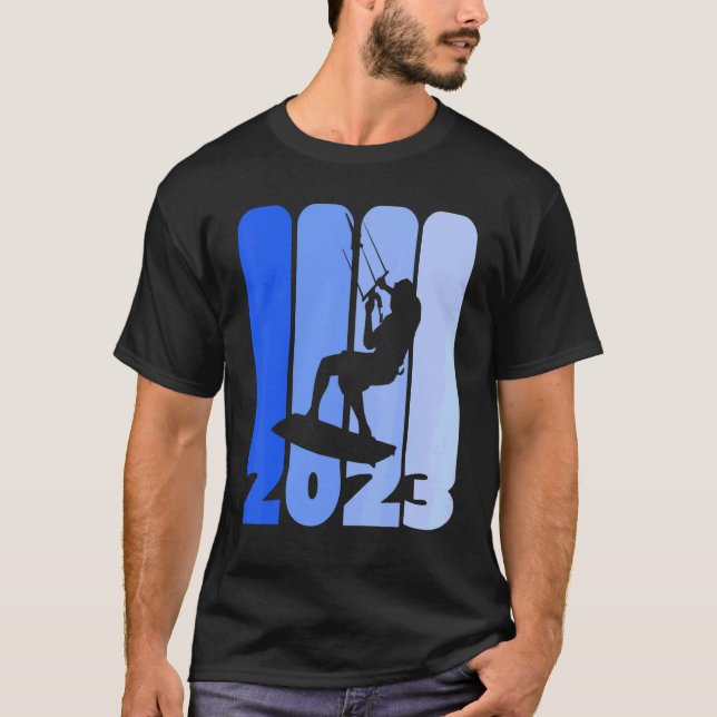 Camiseta Kiting and Kite Surfer Season 2023 Kite Surf or Ki (Frente)