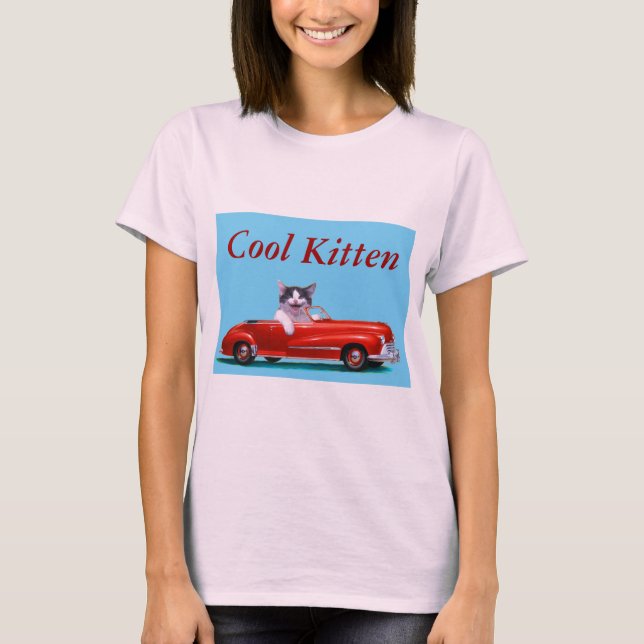 Camiseta Kitten em um conversível vermelho (Frente)