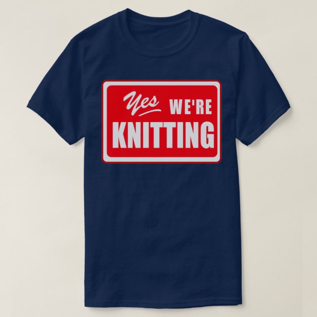 Camiseta Knitting Lovers Gift Artesanato Yarn Knitters Club (Frente do Design)