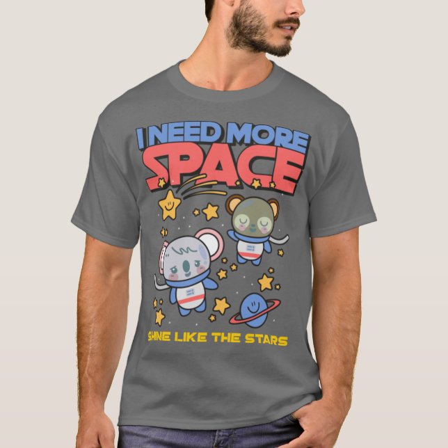 Camiseta Koala Bear Floating in Space Whimsical Cosmic Frie (Frente)