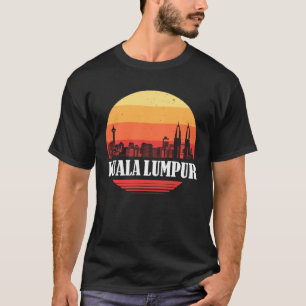 Camiseta Kuala Lumpur Skyline em Estilo de Imagem Retroativ