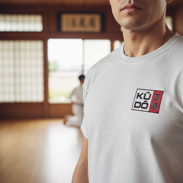 Camiseta Kudo – Minimal Japanese Martial Arts Emblem (Criador carregado)