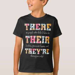 Camiseta Lá Está O Professor De Gramática Inglês Engraçado
