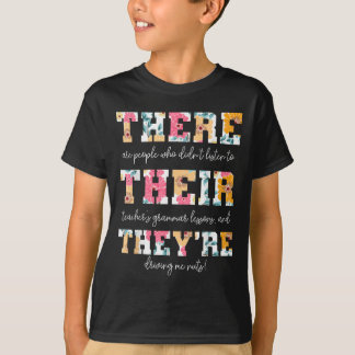 Camiseta Lá Está O Professor De Gramática Inglês Engraçado
