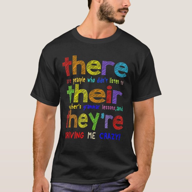 Camiseta Lá estão eles: Professora de Gramática Inglesa Tea (Frente)