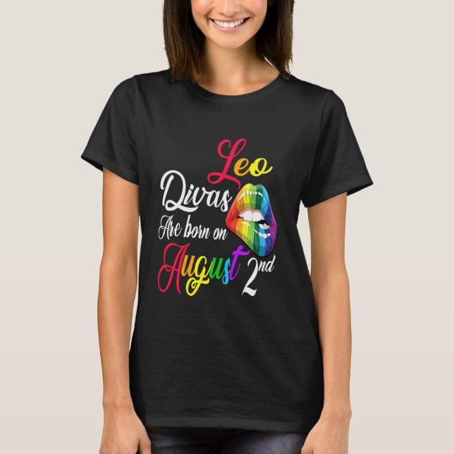Camiseta Lábios Arco-Íris Divas São Nasceres No segundo De  (Frente)
