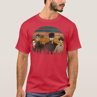 Camiseta Lábios Como Psicélica De Açúcar E O Desenho De Bun