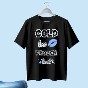 Camiseta Lábios e corações azuis