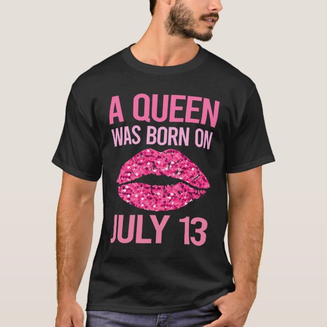 Camiseta Lábios rosa - 13 de julho (Frente)