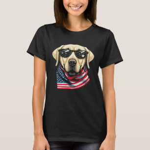 Camiseta Labrador Amarelo Com Bandeira Americana Patriótica