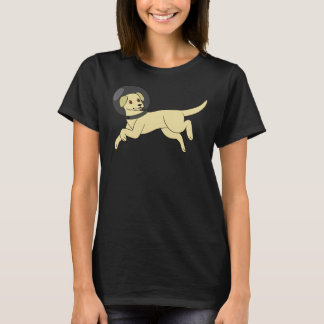 Camiseta Labrador Amarelo Retriever No Espaço