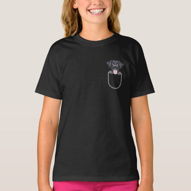 Camiseta Labrador Negro, Laboratório No Bolso De Mama (Frente)
