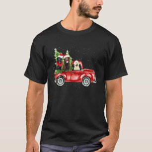 Camiseta Labrador Retriever Andando em Caminhão Vermelho Xm