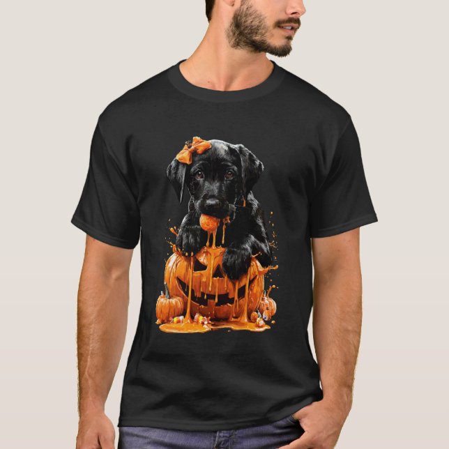 Camiseta Labrador Retriever Pingando Candy Corn de Abóbora (Frente)