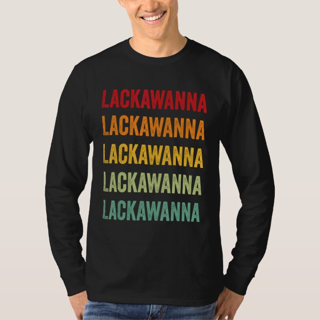 Camiseta Lackawanna County Pennsylvania Rainbow Text Design (Frente)