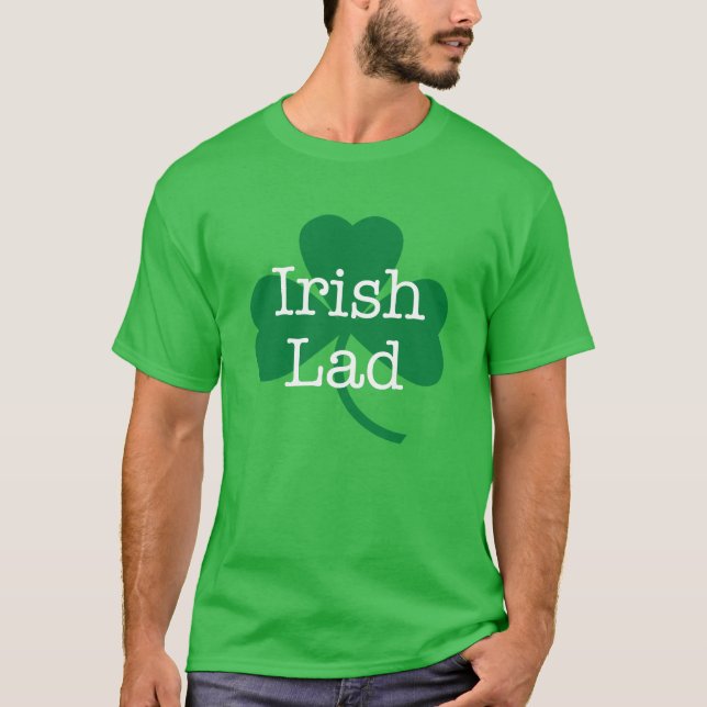 Camiseta Lad Irlandês, Rua Verde do Shamrock. (Frente)