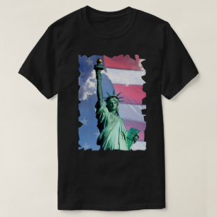 Camiseta Lady Liberty USA Flag Sky Clouds Estátua da Liber