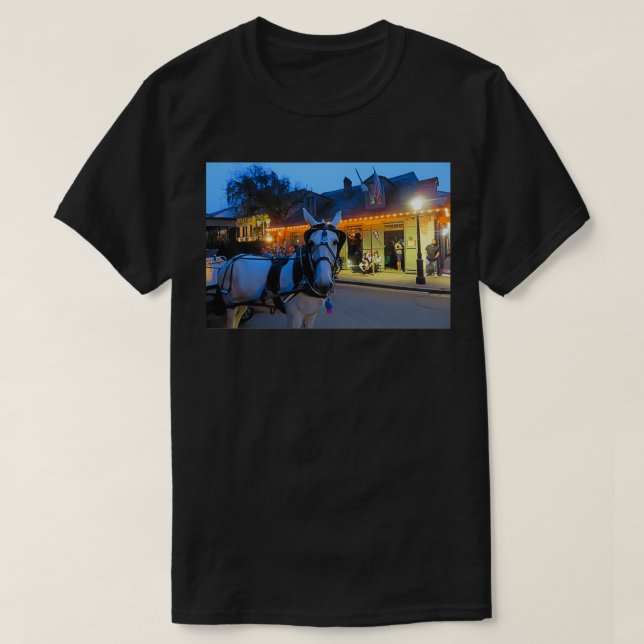Camiseta Lafittes Blacksmith Compro e Bar New Orleans T (Frente do Design)