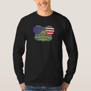 Camiseta Lagarto Legal Usando Óculos De Sol Da Bandeira Dos