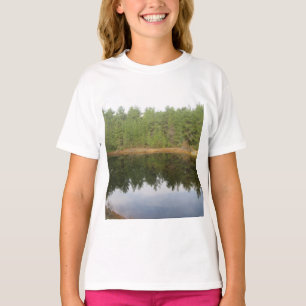 Camiseta Lago de Reflexão da Árvore do Pinheiro