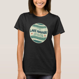 Camiseta Lago Havasu Shark Free e Unsalgada acampando Arizo