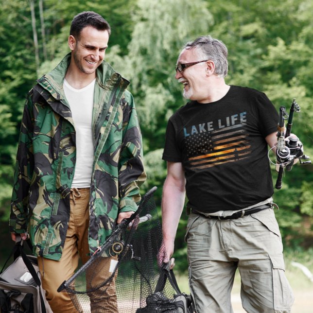 Camiseta Lago Life Pescador Sunset American Flag (Criador carregado)