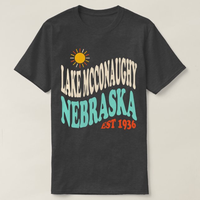 Camiseta Lago McConaughy Nebraska - Tipografia Retroativa (Frente do Design)