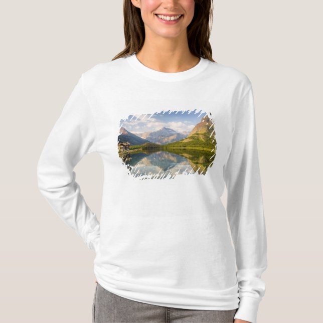 Camiseta Lago Swiftcurrent com o hotel Many Glacier e (Frente)