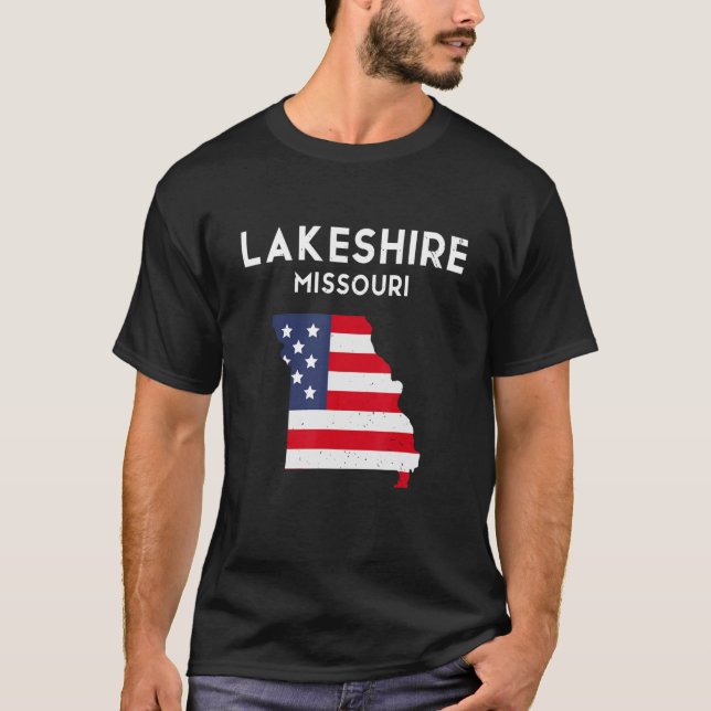 Camiseta Lakeshire Missouri EUA State America Viagem Missou (Frente)