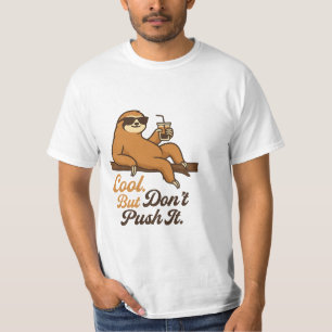 Camiseta Lama relaxada com óculos de sol e bebida