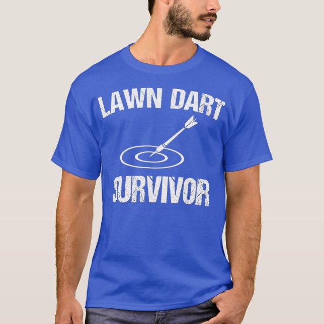 Camiseta Lâmina Dart Sobrevivente Engraçado Dardos de Leitu (Frente)