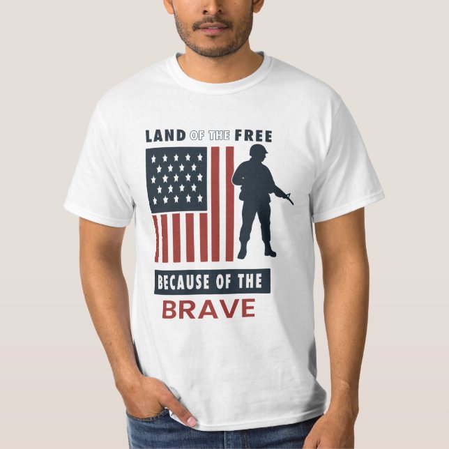 Camiseta Land of the Free Because of the Brave Patriotic (Frente)