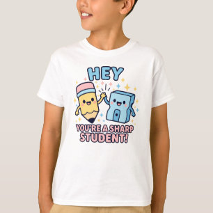 Camiseta Lápis “Aluno Esperto” Kawaii e Apontador