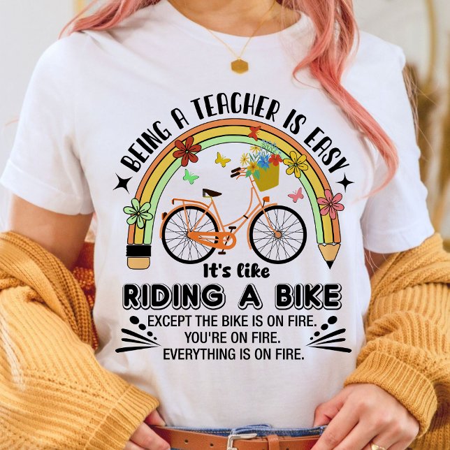 Camiseta lápis arco-íris Agradecimento ao Professor, engraç (Being A Teacher is Easy, It's Like Riding A Bike shirt, personalized teacher shirt, teacher gift )