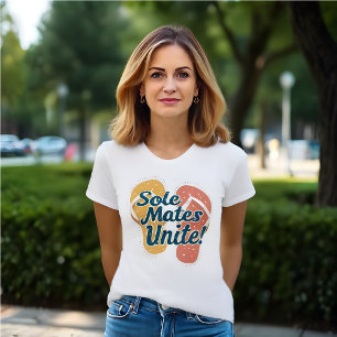 Camiseta Laranja e Chinelos vermelhos Brancos