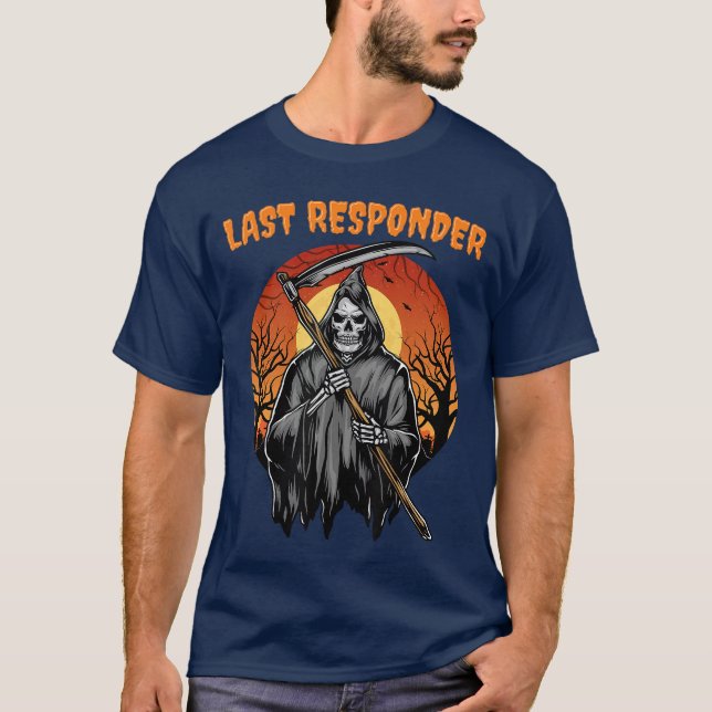 Camiseta Last Responder Spooky Halloween Trick Or Treat Gri (Frente)