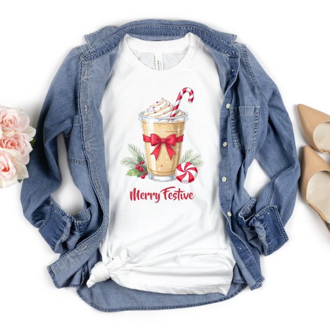Camiseta Latão de Café Feriado Personalizado de Natal (Christmas Holiday Iced Coffee Peppermint Latte Personalized T-shirt for her)