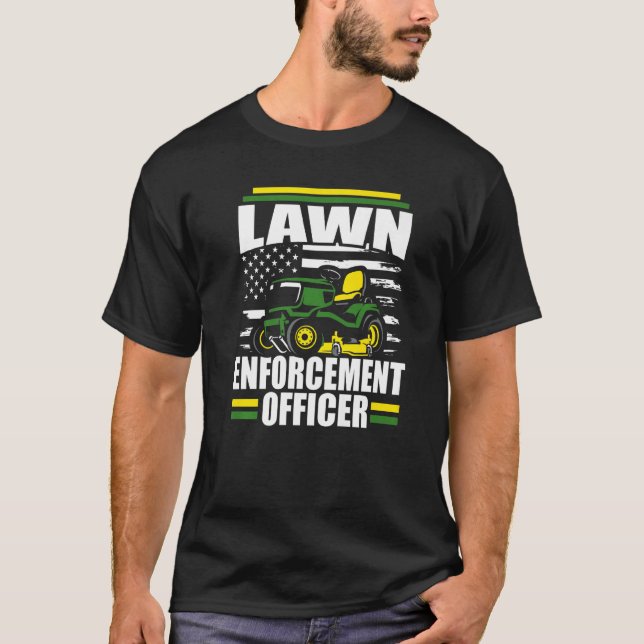 Camiseta Lawn Enforcement Officer Mower American Flag Fathe (Frente)