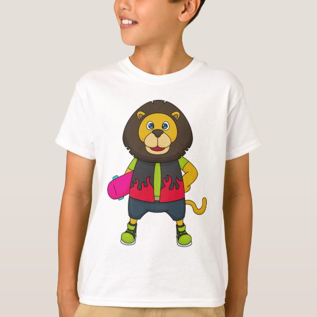 Camiseta Leão como Patinador com skate (Frente)