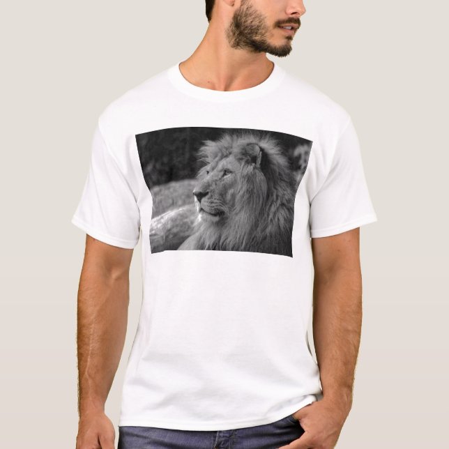 Camiseta Leão Negro e Branco - Animal Selvagem (Frente)