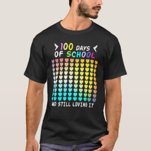 Camiseta Legal 100 dias de escola e ainda a amando Corações