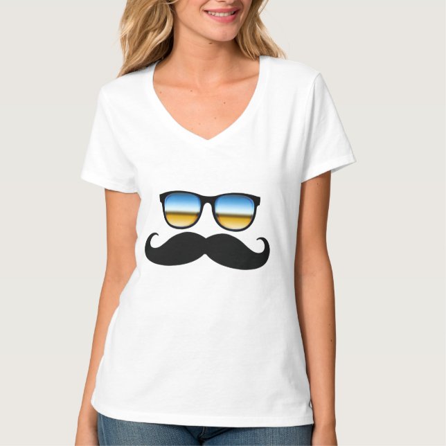 Camiseta Legal bigode sob sombras (Frente)