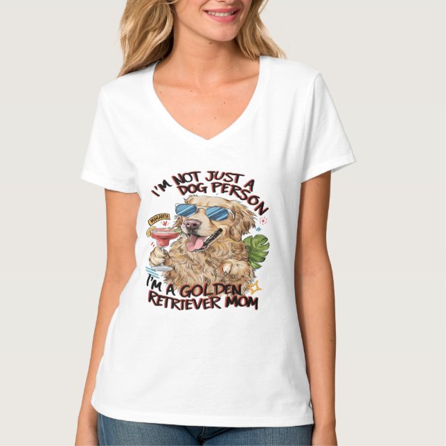 Camiseta Legal cão com óculos de sol bebendo bebida (Frente)