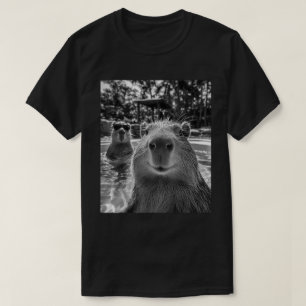 Camiseta Legal Capybara Piscina Selfie