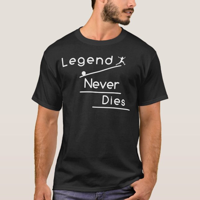 Camiseta Legend Never Dies | Gráfico de Atitude Ou (Frente)