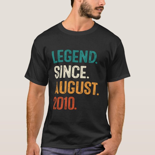 Camiseta Legend Since August 2010 13Th For (Frente)