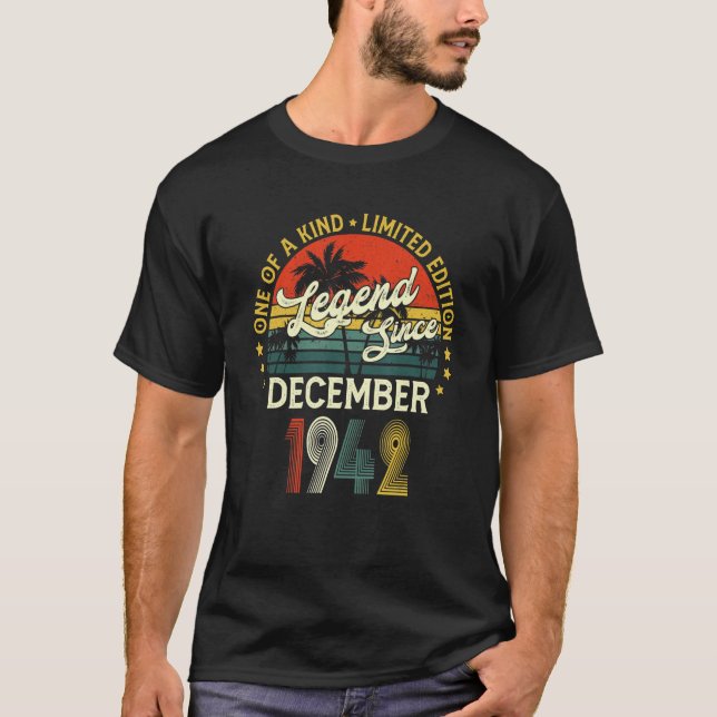 Camiseta Legenda De 80 Anos Desde Dezembro De 1942 Nascimen (Frente)